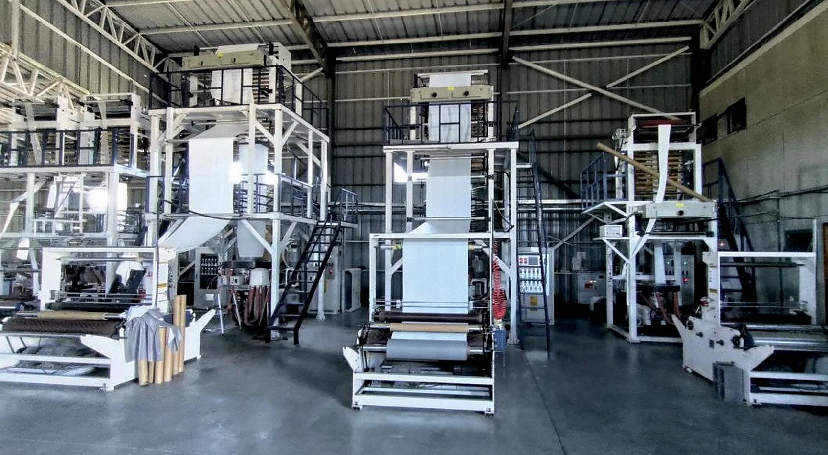 Nave de extrusión de la planta de Reem en Chillán